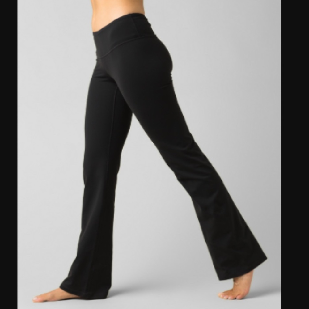 NWOT Prana Yoga Pants Black Straight Leg Medium Mid-Rise Inseam 32" - Picture 3 of 8